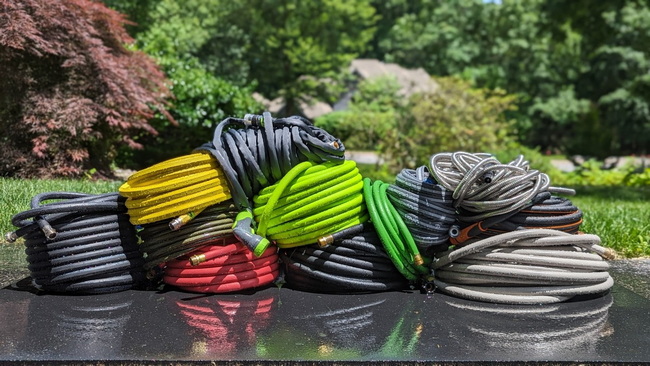 Best Garden Hose Buying Guide How to Choose a Durable, Kink-Resistant Hose for Your Home and Garden Руководство по покупке лучшего садового шланга Как выбрать прочный, устойчивый к перегибам шланг для дома и сада