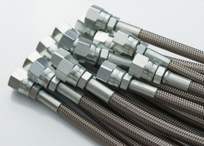 Single vs Double Braided Hydraulic Hose Гидравлический шланг с одинарной и двойной оплеткой