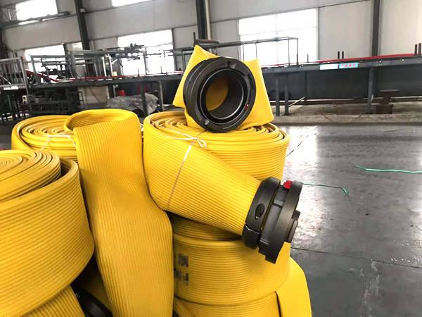 Шланг Lay Flat из резины NBR для перекачки воды в холодную погоду